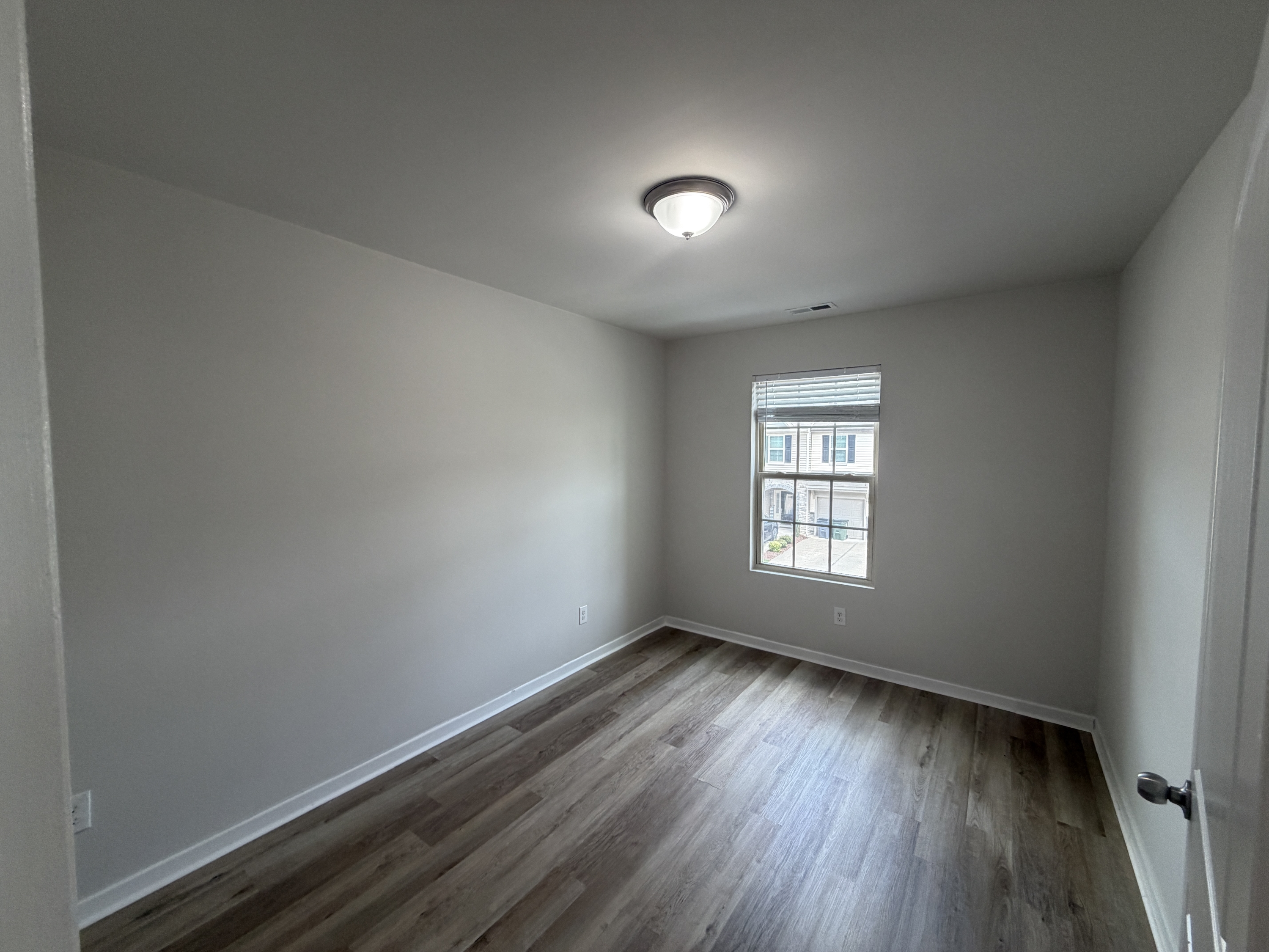 1037 Grand Ridge Dr photo 8