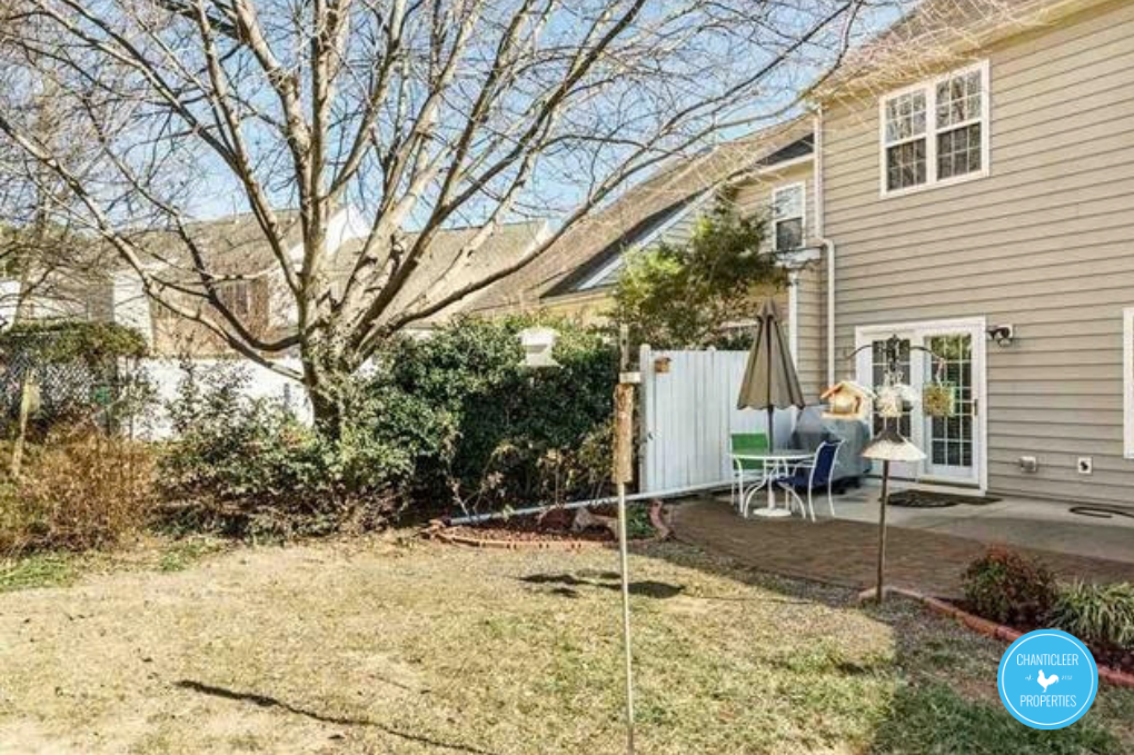 2040 White Pond Court photo 15