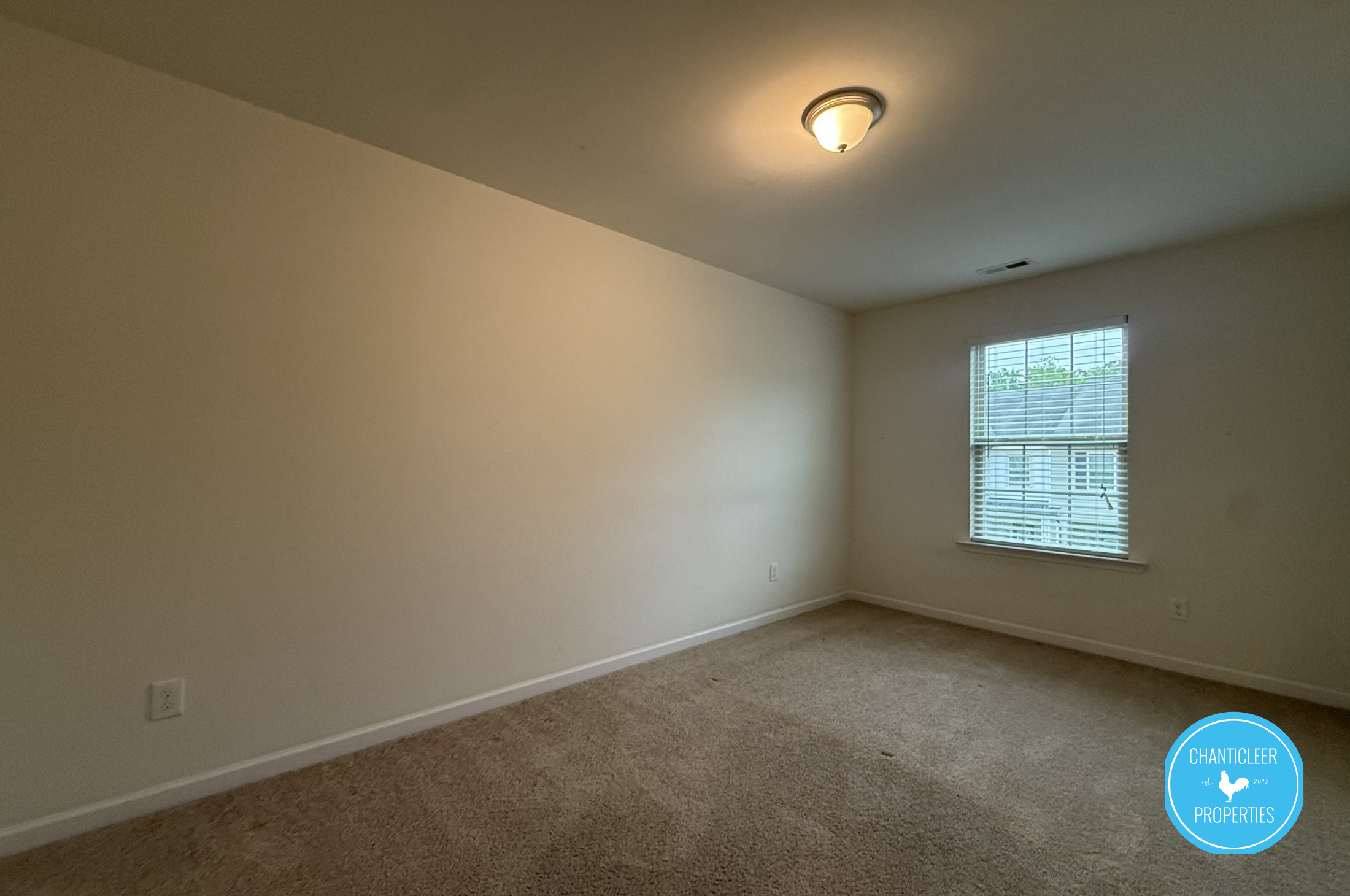 49 E Grove Point Dr photo 23