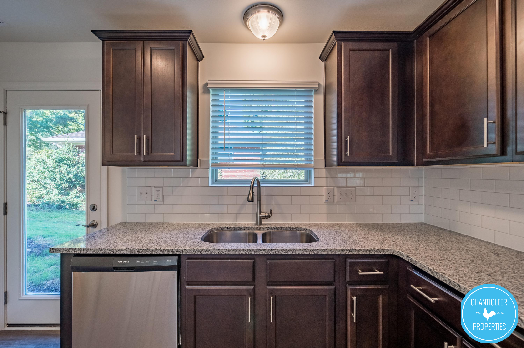8 Rochambeau Court photo 1