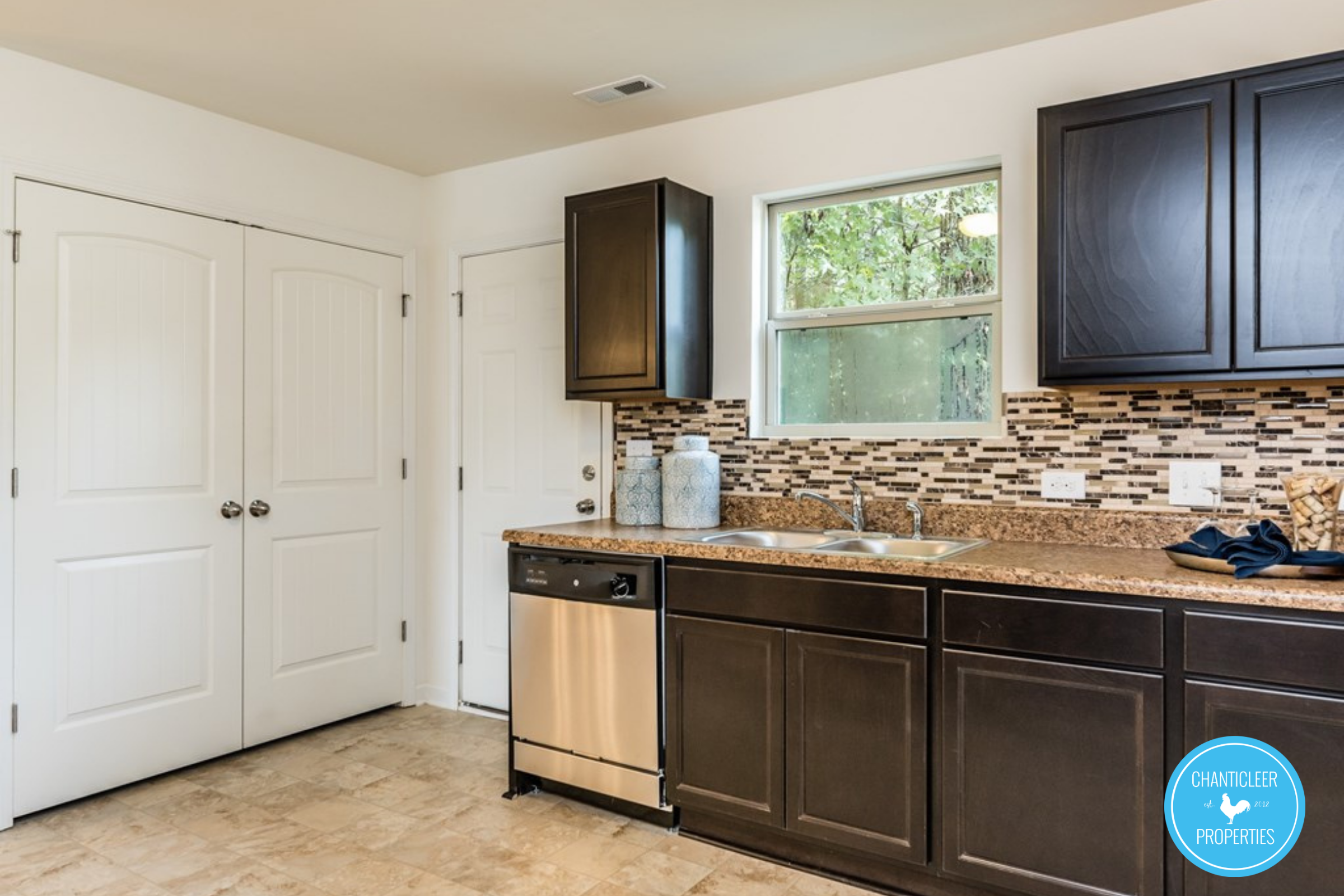515 Hobkirks Place photo 6