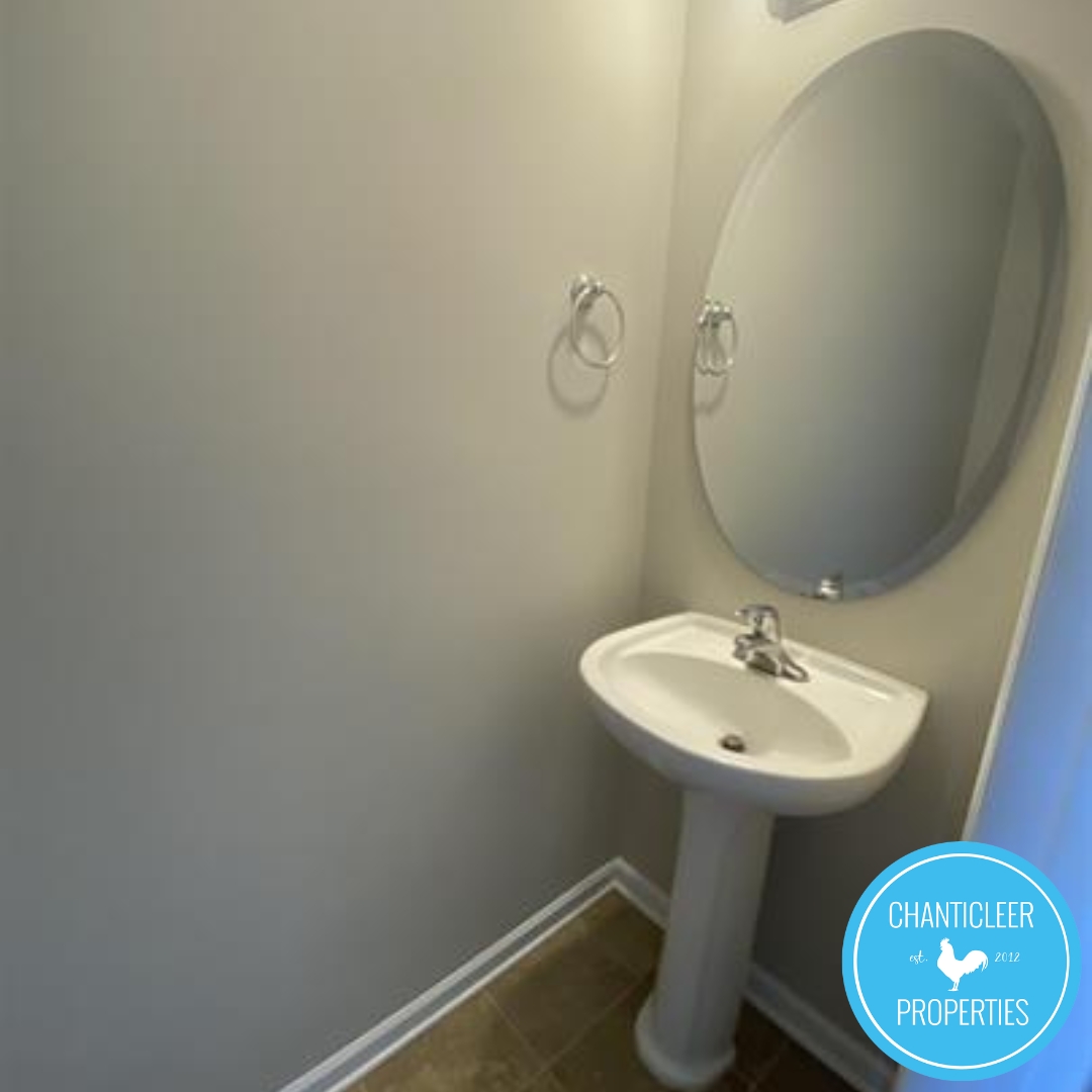 124 Gatwick Court photo 14