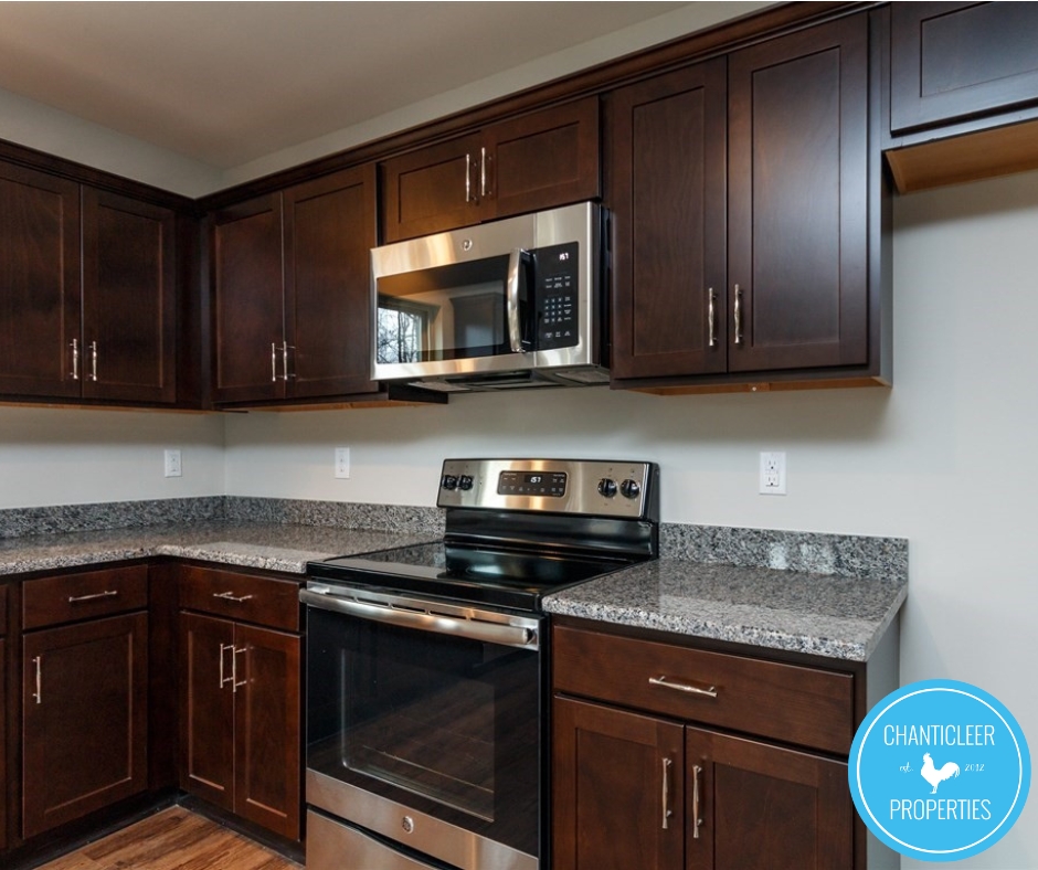 1423 Tamarino Drive photo 3