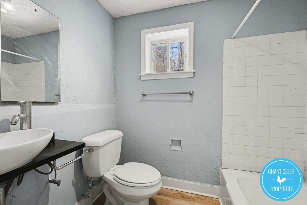 1047 West Academy Street — Unit 12 photo 7