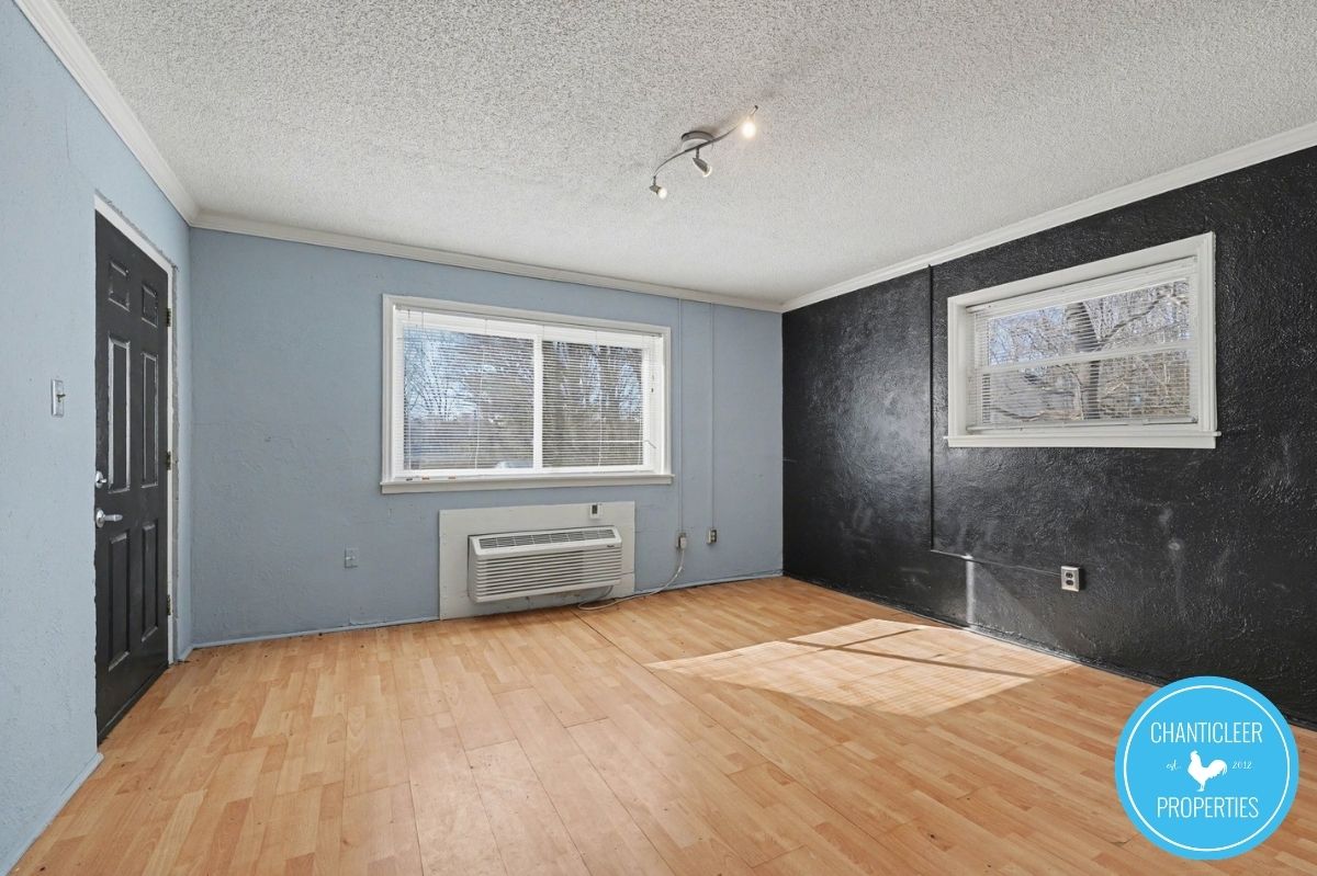 1047 West Academy Street — Unit 12