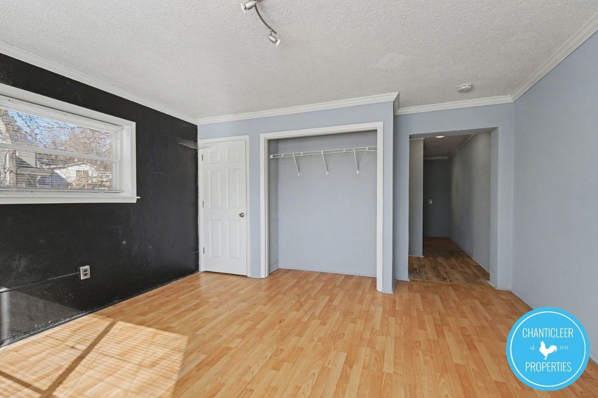 1047 West Academy Street — Unit 12 photo 2