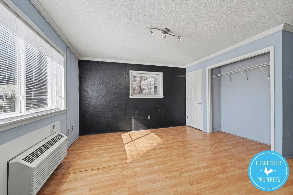 1047 West Academy Street — Unit 12 photo 5