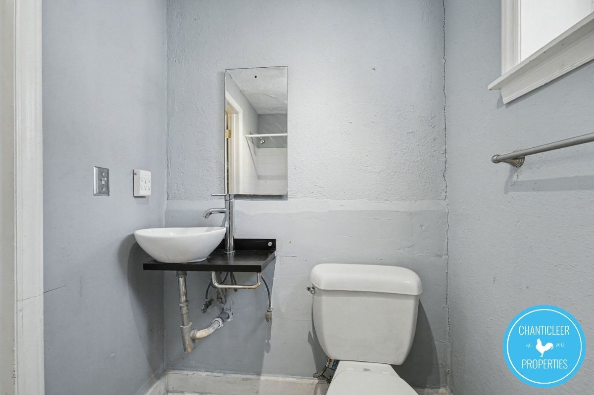 1047 West Academy Street — Unit 12 photo 8