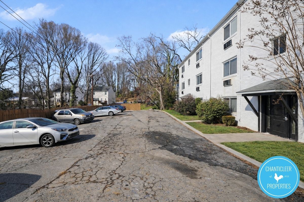 1047 West Academy Street — Unit 12 photo 10