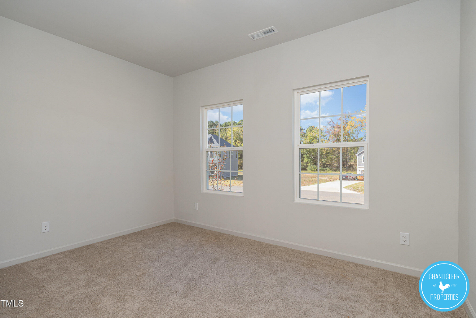 6748 Hardwick Lane photo 10