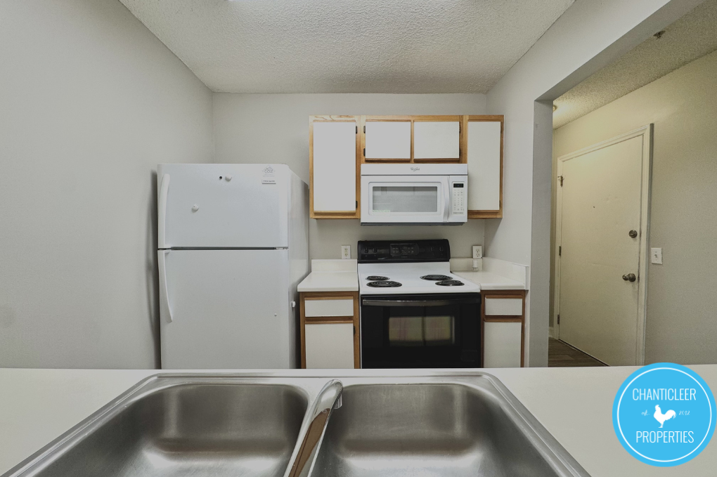 303 Smith Level Road photo 4