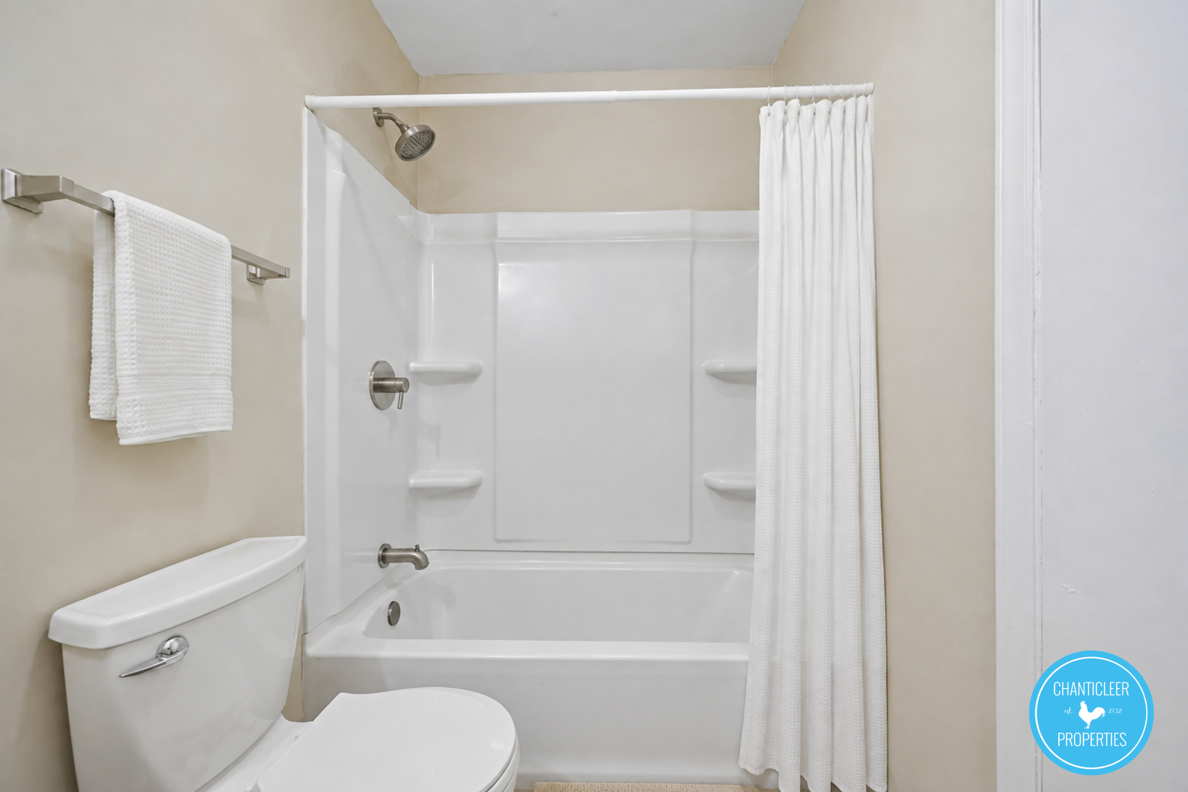 508 East Harden Street — Unit B photo 16