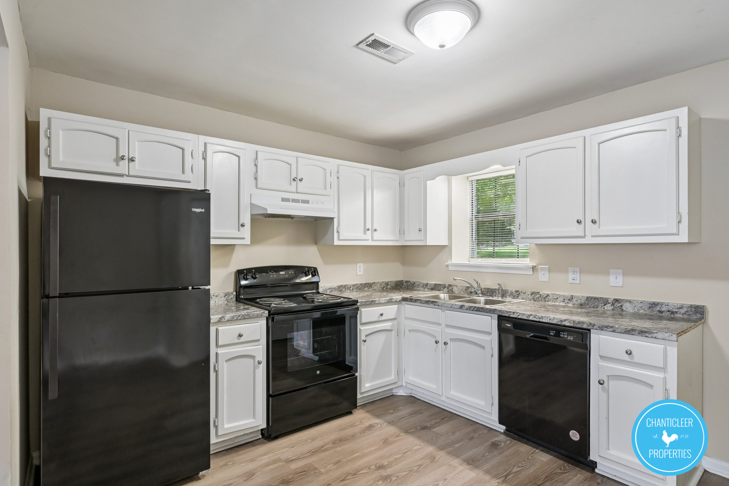 508 East Harden Street — Unit B photo 5