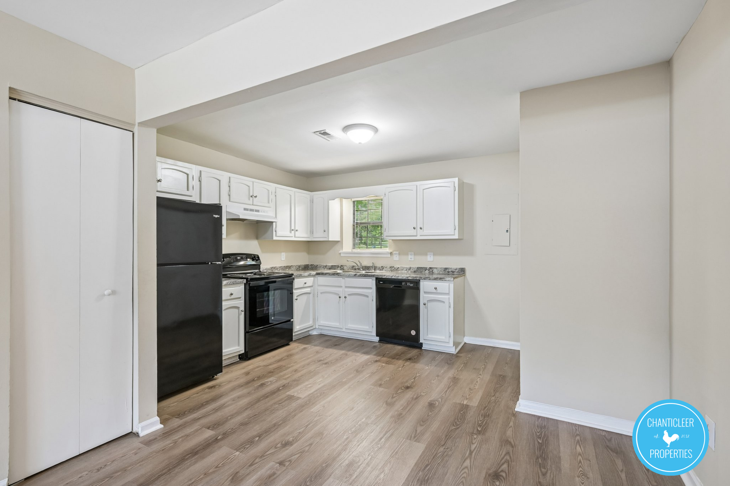 508 East Harden Street — Unit B photo 6